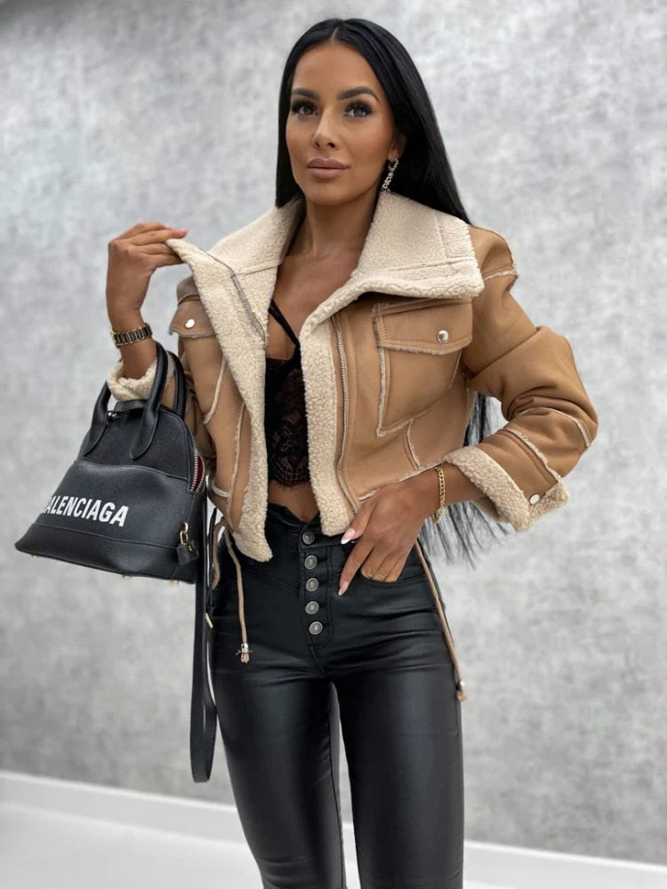 Women's Winter Coat | Leather Look, Warm Wool Patchwork, Zipper Closure, Multiple Pockets 5
