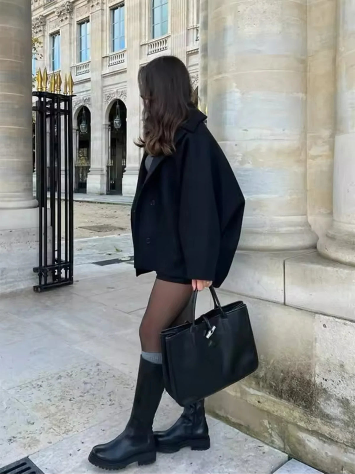 Women's Winter Wool Coat | Oversized, Elegant Design for Cold Weather 4